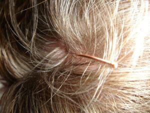 Forkæl din hovedbund med Mielle Organics Rosemary Mint Scalp & Hair Strengthening Oil